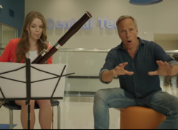 Off The Wall: Singing Oklahoma with Reagan